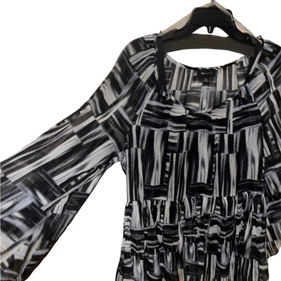 Ab Studio XL ruffled pleated black and gray geometric blouse - Picture 3 of 7